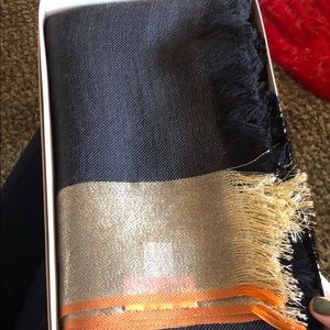 India Hicks ‘Queens Highway’ graphite & gold scarf